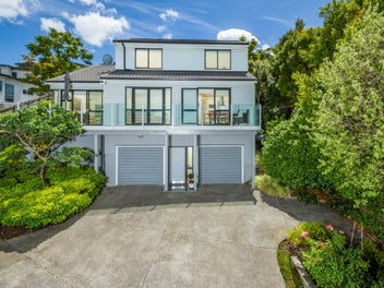 2/9 Marigold Place, Mairangi Bay, Auckland