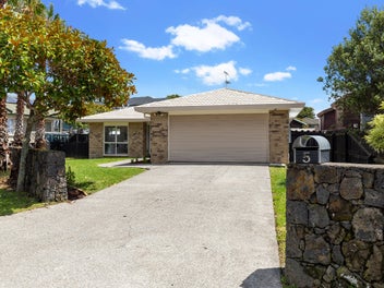 5 Midvale Place, Burswood, Auckland