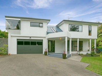 84 Dorset Avenue, Lynmouth, New Plymouth