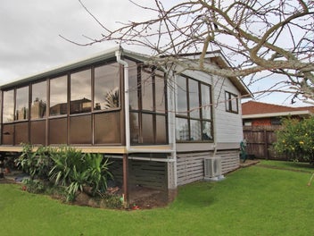 2/3 Rogers Road, Manurewa, Auckland