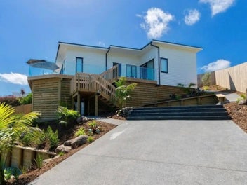 7 Dudley Crescent, Cable Bay, Cable Bay