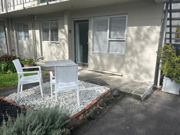 1A/65A Burnley Terrace, Sandringham, Auckland