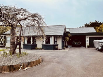 55 Pomare Road, Tirohanga, Lower Hutt