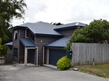 2A Observatory Close, Whitby, Porirua
