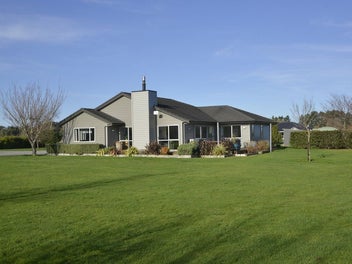 104E Mannings Road, Carrington, Carterton