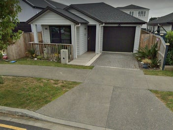 16 Waka Ama Road, Karaka, Papakura