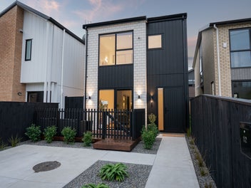 12 Papai Lane, Massey, Auckland