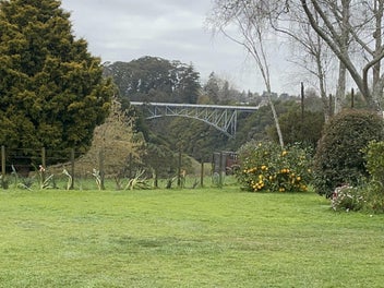 16 Marlowe Drive, Leamington, Cambridge