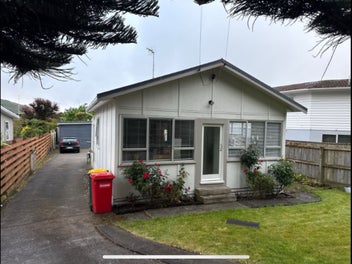 27 Paremata Crescent, Paremata, Porirua
