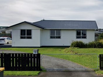 19 Wilson Road, Opunake