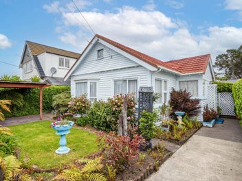 152 Shaw Avenue, New Brighton, Christchurch