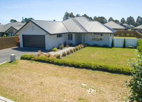 6 Rossall Crescent, Rolleston, Rolleston