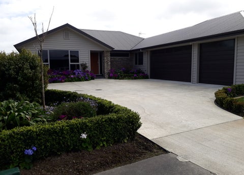 57 Rodeo Drive, Kelvin Grove, Palmerston North