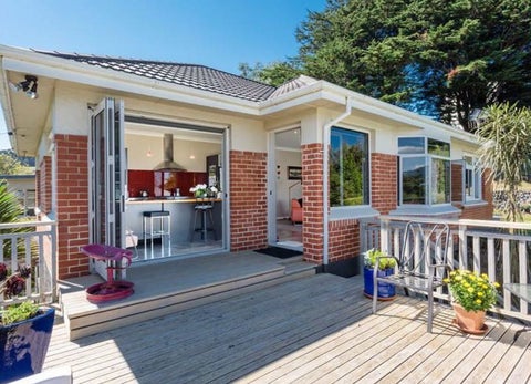 18 Castlewood Road, Company Bay, Dunedin