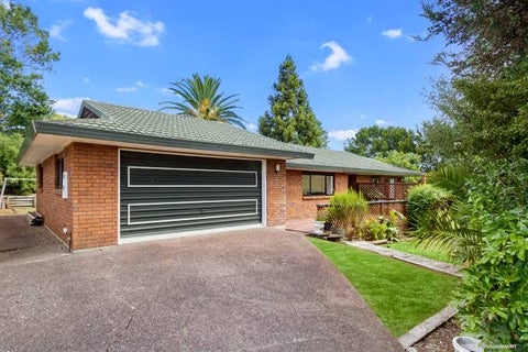 131F Parrs Cross Road, Glen Eden, Auckland