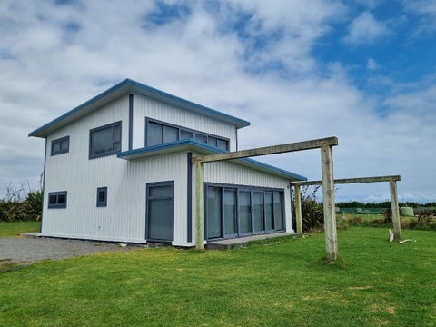 299 Tai Road, Opunake