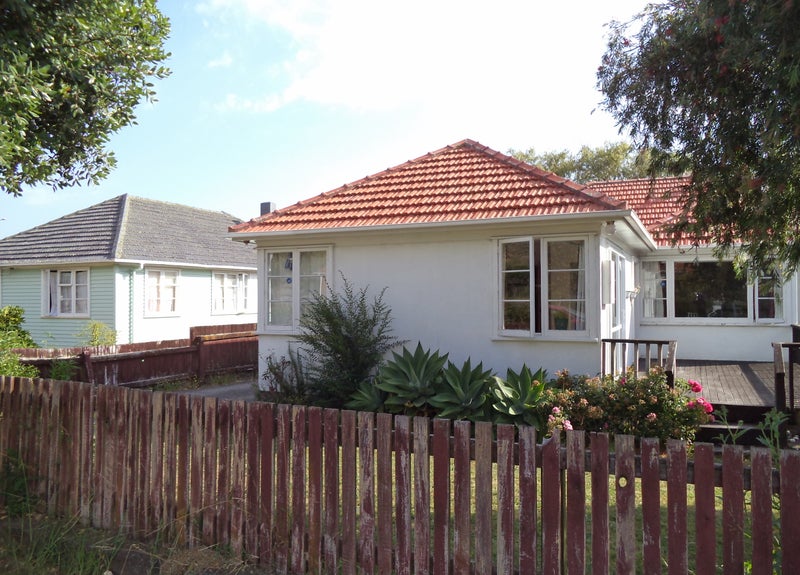 6 Sheppard Avenue, Wesley, Auckland - Carousel 1