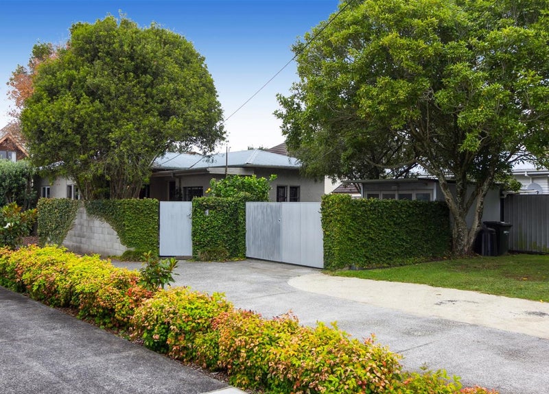1/72 Pah Road, Epsom, Auckland - Carousel 1