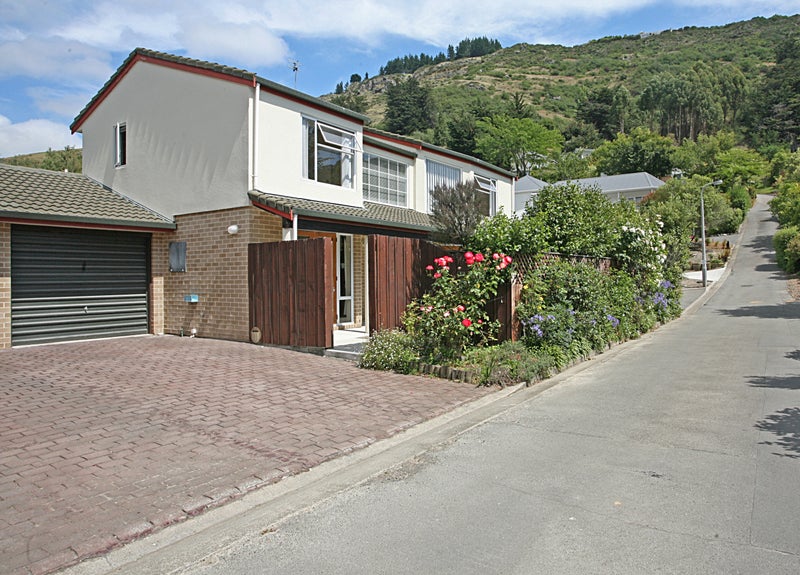 1/84 Bowenvale Avenue, Cashmere, Christchurch - Carousel 1