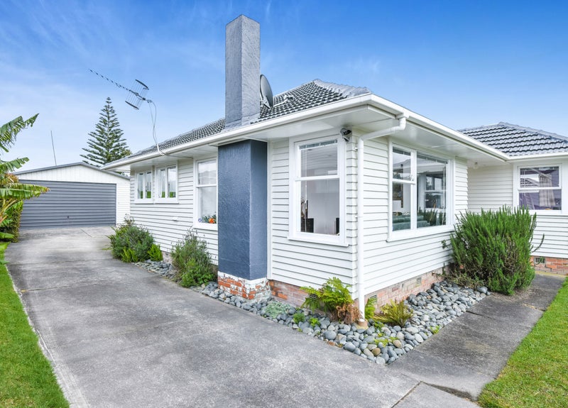 Property Valuation for 4 Glendene Avenue, Glendene, Auckland Trade Me