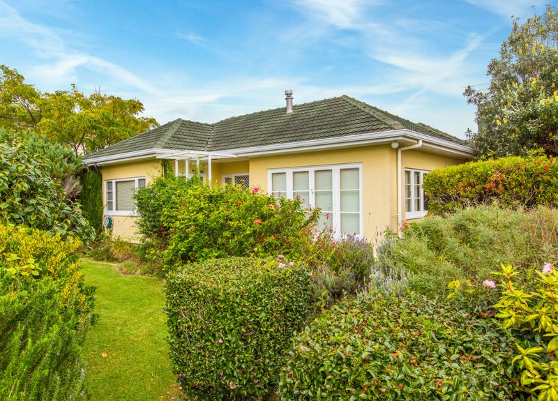Property Valuation for 46 Lake Pupuke Drive, Takapuna, Auckland Trade