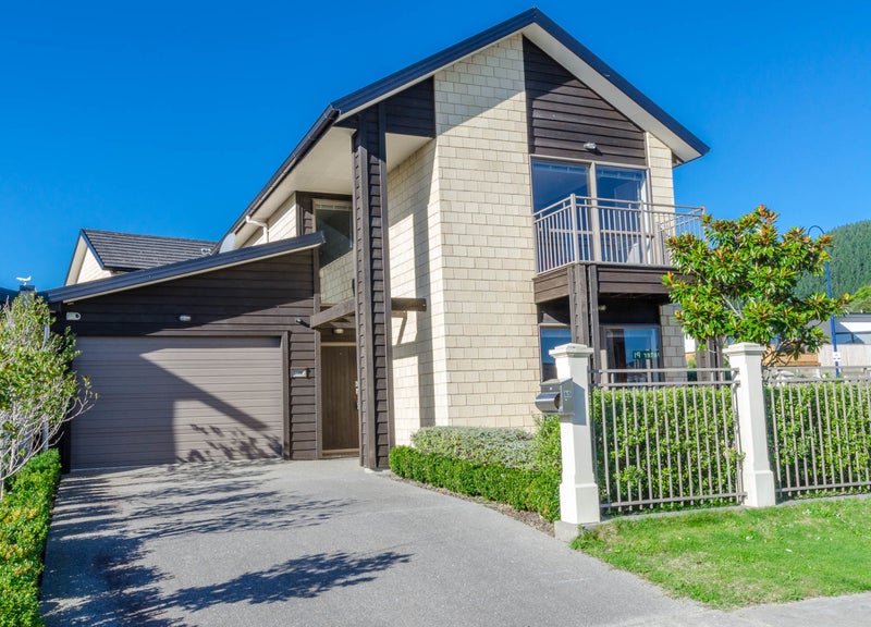 Property Valuation for 65 Waterstone Avenue, Paraparaumu Trade Me