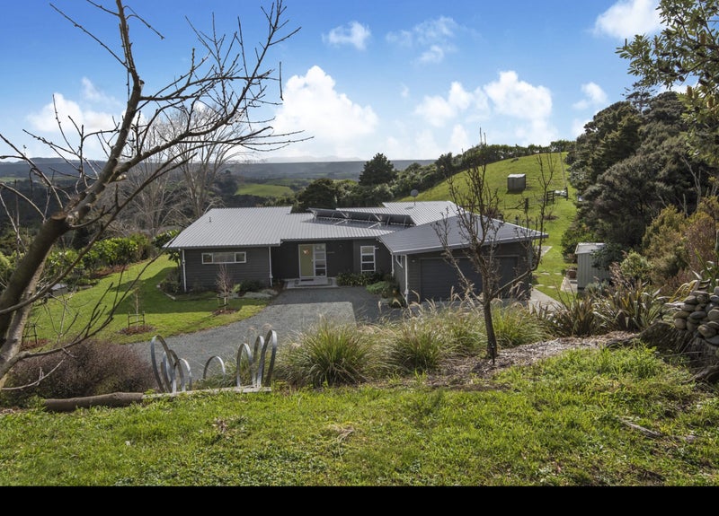 62 McCallum Drive, Sandspit, Warkworth - Carousel 1