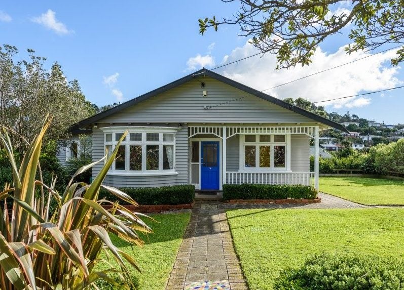 7 Glanmire Road, Newlands, Wellington - Carousel 1