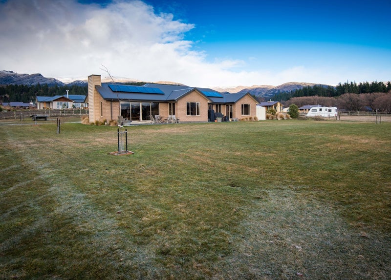 13 Harris Place, Luggate, Luggate  - Carousel 1