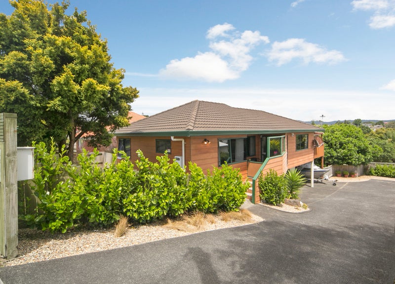 83A Rosier Road, Glen Eden, Auckland - Carousel 1