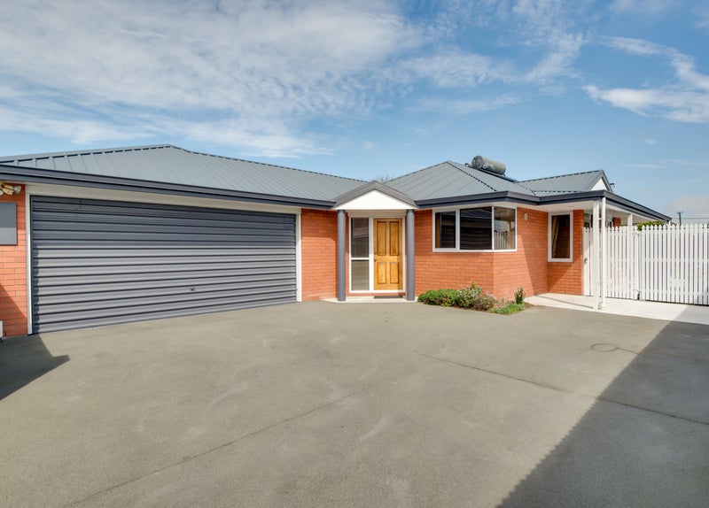 207A MAIN NORTH ROAD, Redwood, Christchurch - Carousel 1