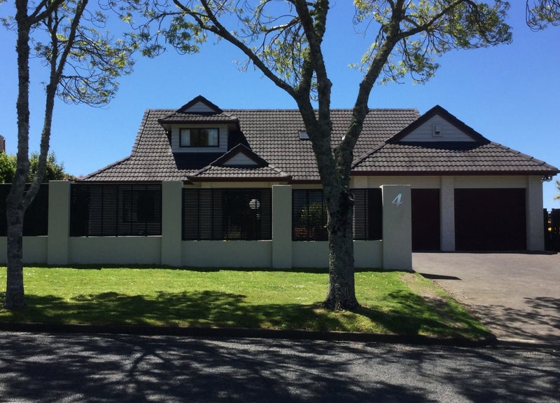 4 Tainui Road, Cockle Bay, Auckland - Carousel 1