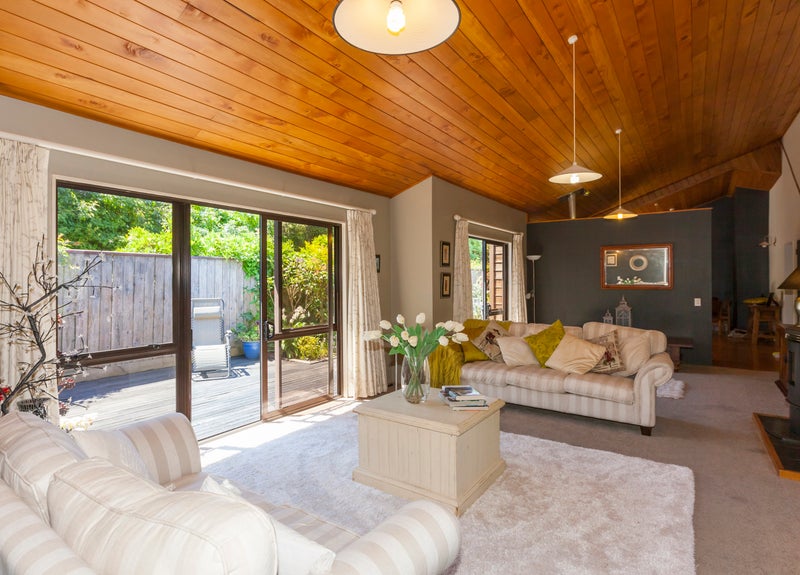 94 Matatua Road, Raumati Beach, Paraparaumu - Carousel 1