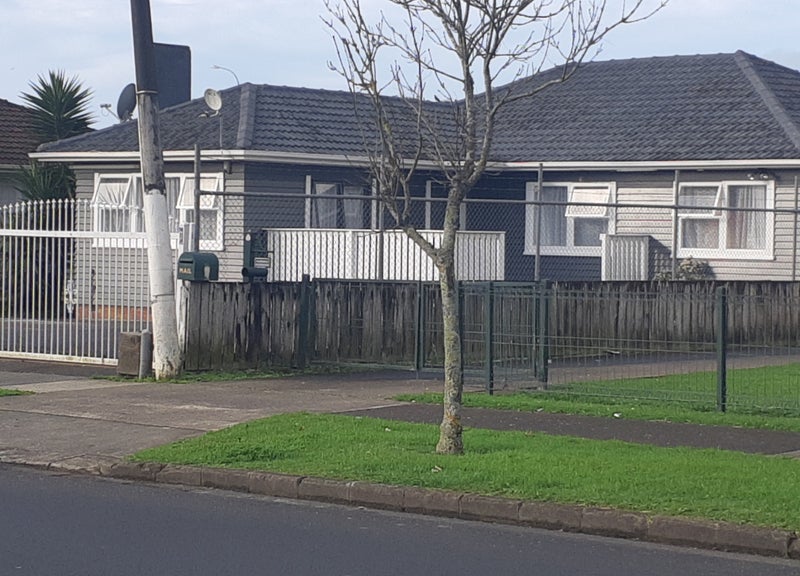 235 Preston Road, Otara, Auckland - Carousel 1