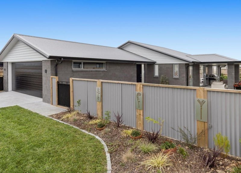 64 Te Ranga Memorial Drive, Pyes Pa, Tauranga - Carousel 1