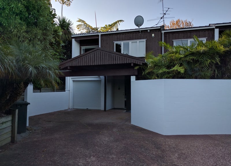 1/31 James Evans Drive, Northcote, Auckland - Carousel 1