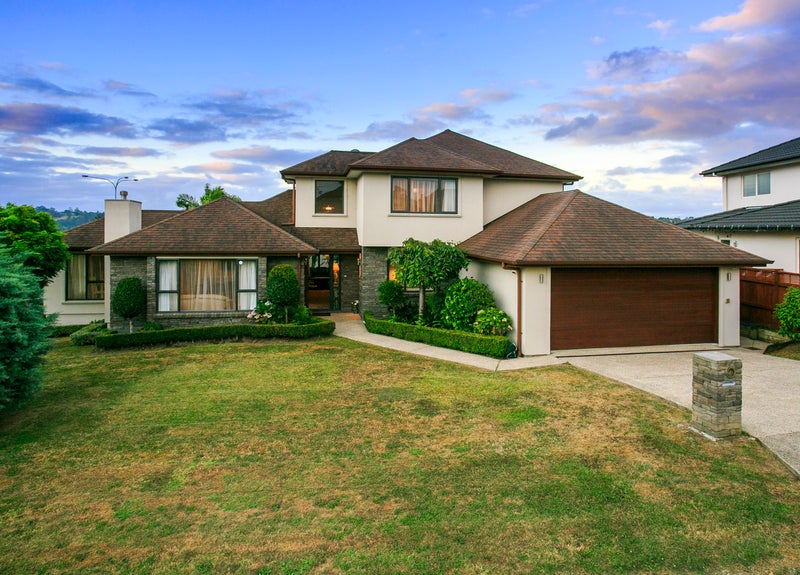 2 Archer Rayner Place, Greenhithe, Auckland - Carousel 1