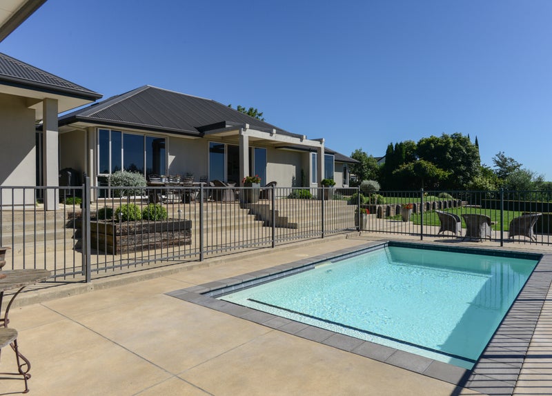 87 Enfield Drive, Havelock North, Hastings - Carousel 1