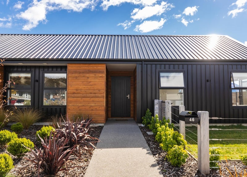 46 Marbleleaf LANE, Albert Town, Wanaka - Carousel 1