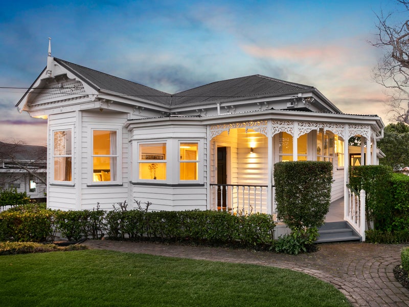 Property Valuation for 26 Mariposa Crescent, Birkenhead, Auckland