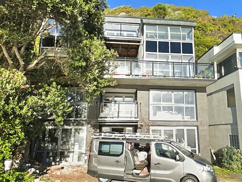 727 Marine Drive, Eastbourne, Lower Hutt - Carousel 1