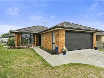 30 Atlantic Close, Papamoa Beach, Papamoa - Carousel 1