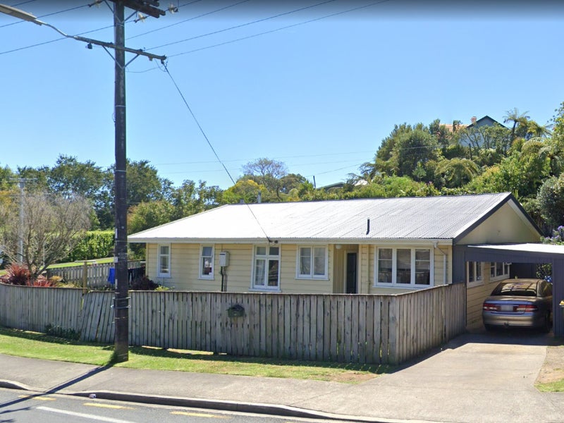 3 Upjohn Street, Brooklands, New Plymouth - Carousel 1