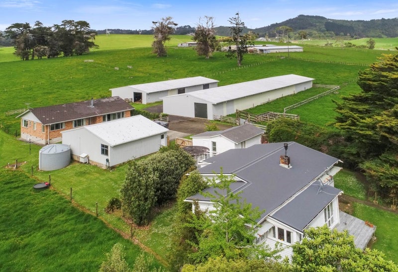 129 Hunter Road, Taupaki, Henderson - Carousel 1