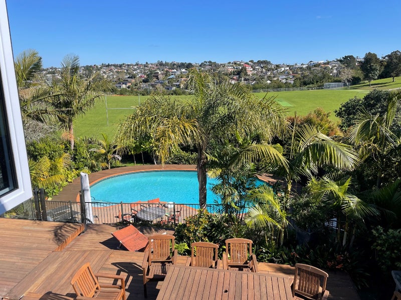 32 Sartors Avenue, Northcross, Auckland - Carousel 1