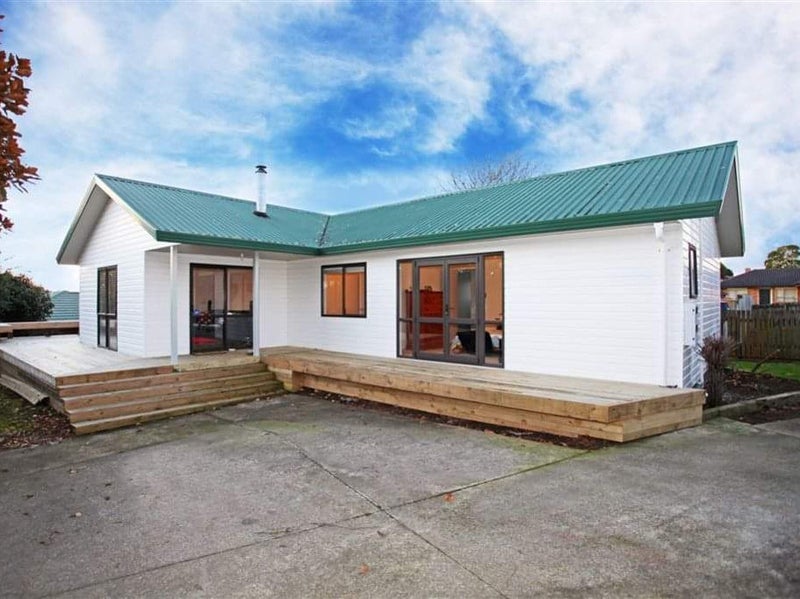 7 Landon Place, Pukekohe, Pukekohe - Carousel 1