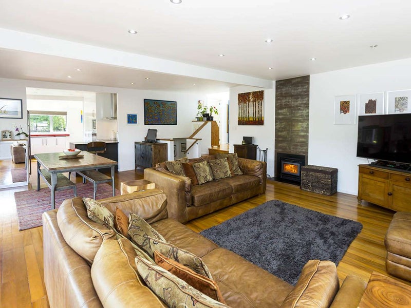 Property Valuation for 9 Blue Mountains Road, Silverstream, Upper Hutt