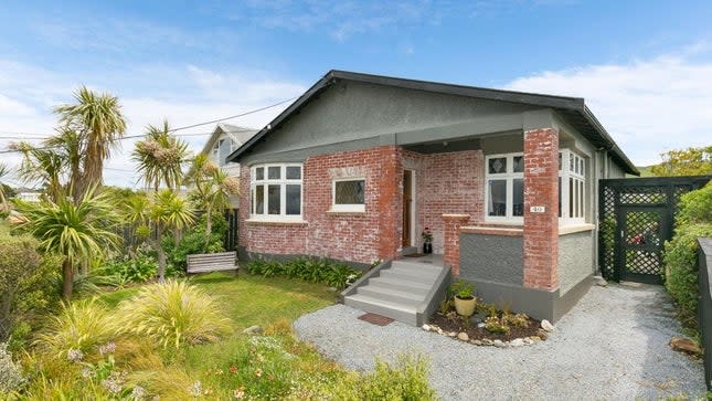 40 Mills Road, Brooklyn, Wellington - Carousel 1