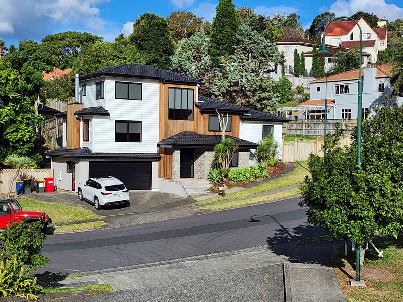 4 Ridge Valley Drive, Browns Bay, Auckland - Carousel 1