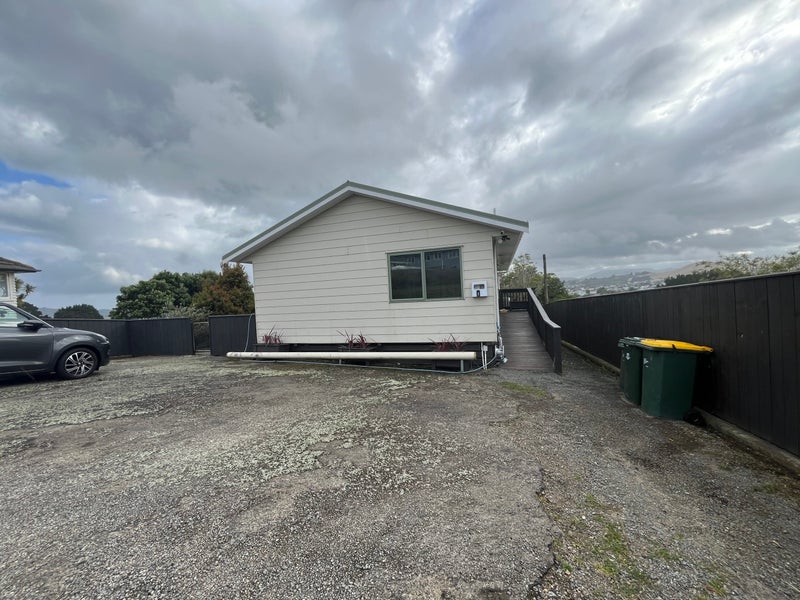 123 Bedford Street, Cannons Creek, Porirua - Carousel 1